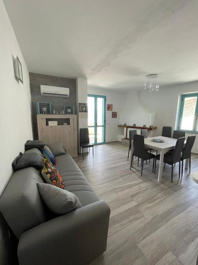 Casa Vacanze Sa Piazza Lejlighed Dorgali Eksteriør billede